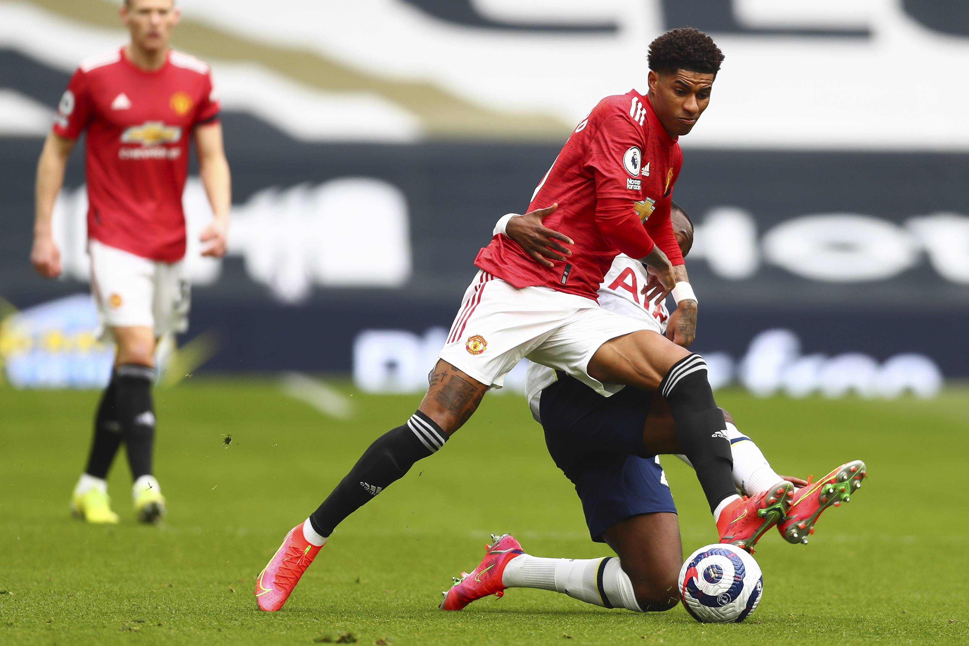 摄像师的描 摄像师的描